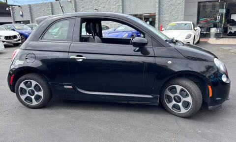 2016 FIAT 500e FWD photo