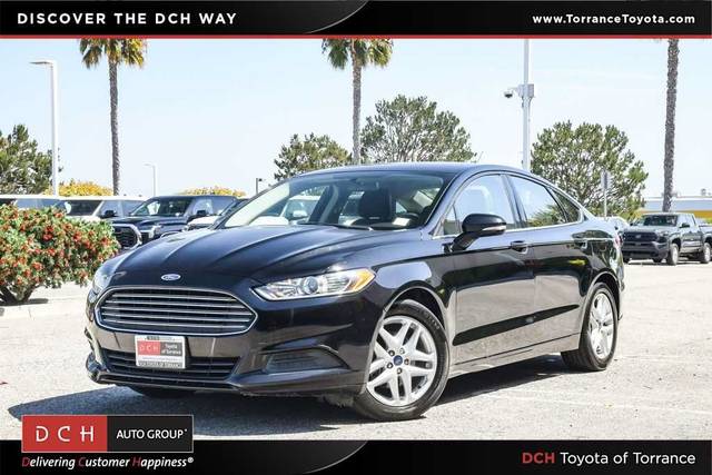 2016 Ford Fusion SE FWD photo