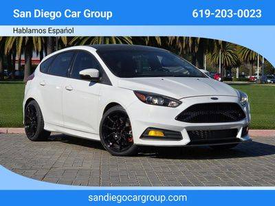 2016 Ford Focus ST FWD photo