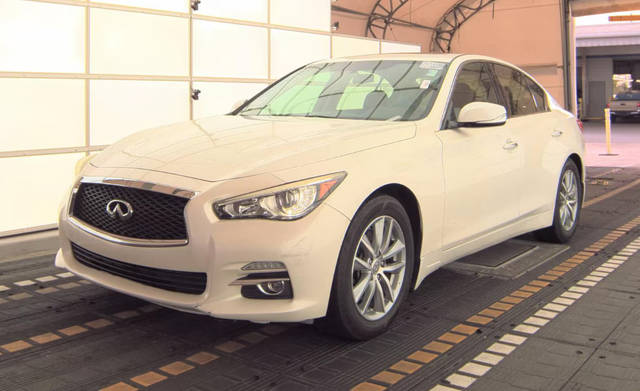 2016 Infiniti Q50 2.0t Premium AWD photo