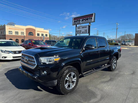 2016 Toyota Tacoma TRD Sport RWD photo