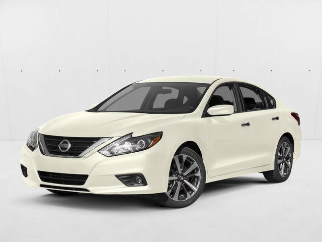 2016 Nissan Altima 2.5 SR FWD photo