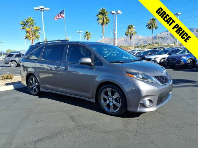 2016 Toyota Sienna SE FWD photo