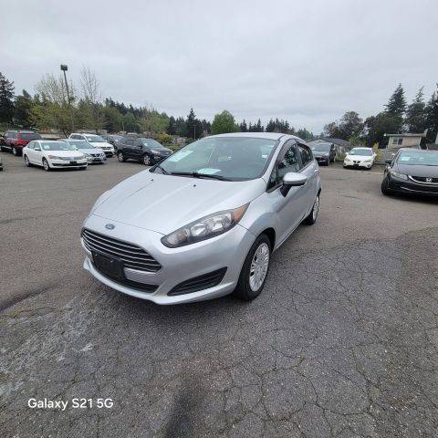 2016 Ford Fiesta S FWD photo