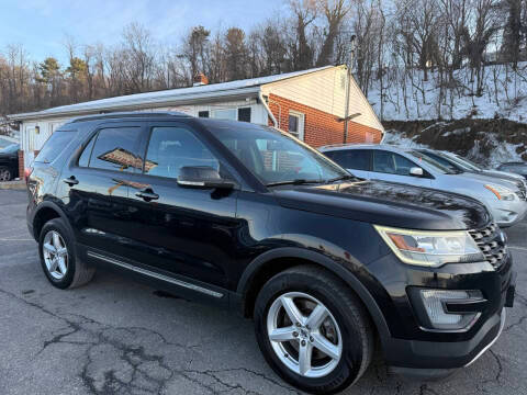 2016 Ford Explorer XLT 4WD photo