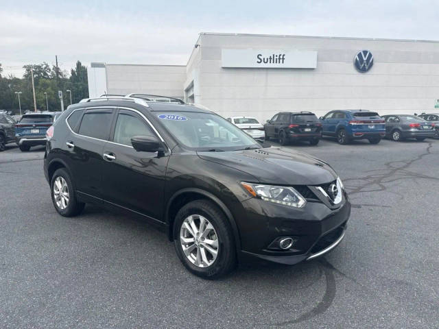 2016 Nissan Rogue SV AWD photo