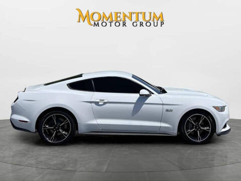 2016 Ford Mustang GT Premium RWD photo