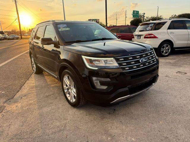 2016 Ford Explorer XLT FWD photo