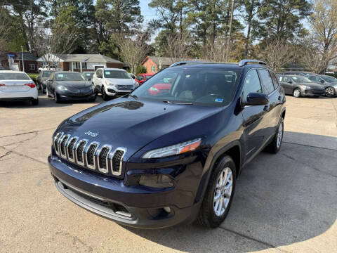 2016 Jeep Cherokee Latitude 4WD photo