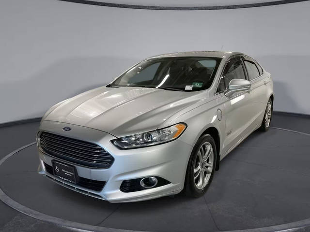 2016 Ford Fusion Energi Titanium FWD photo