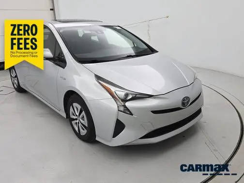 2016 Toyota Prius Three FWD photo