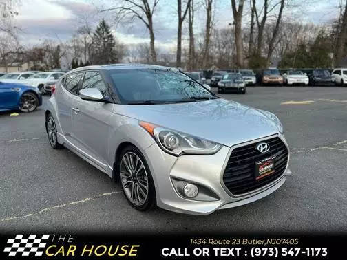 2016 Hyundai Veloster Turbo FWD photo