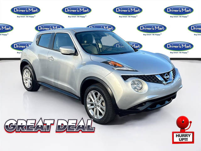 2016 Nissan Juke S FWD photo