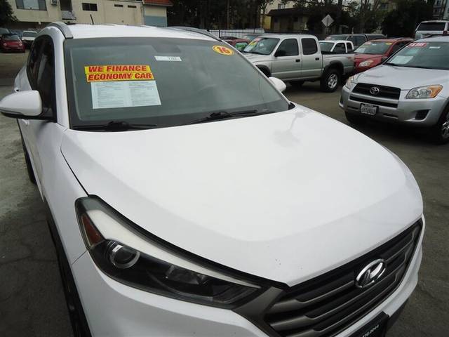 2016 Hyundai Tucson Sport FWD photo