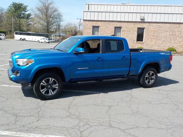 2016 Toyota Tacoma TRD Sport 4WD photo