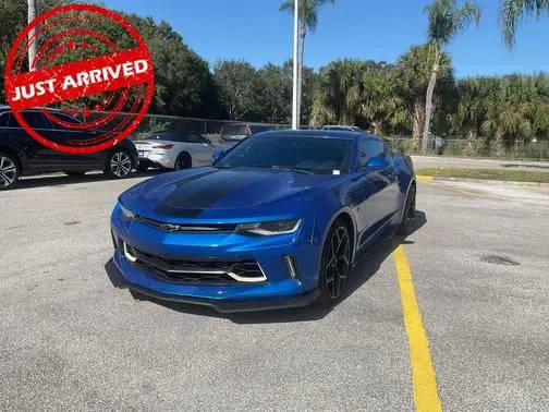 2016 Chevrolet Camaro 2LT RWD photo
