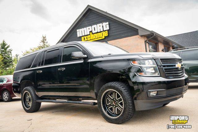 2016 Chevrolet Suburban LTZ 4WD photo