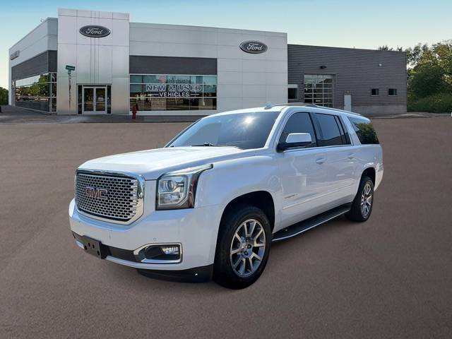 2016 GMC Yukon XL Denali 4WD photo