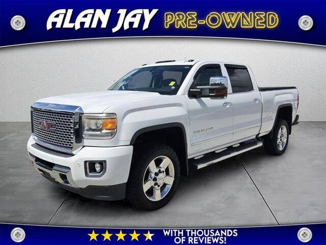 2016 GMC Sierra 2500HD Denali 4WD photo