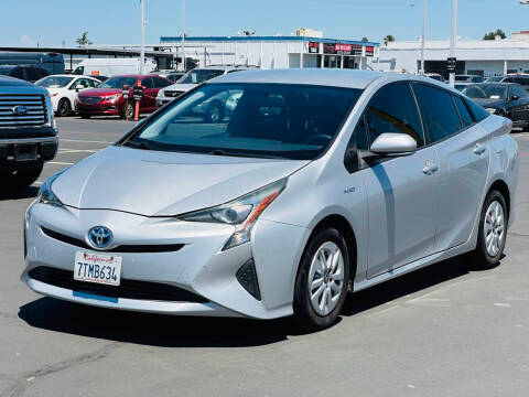 2016 Toyota Prius Two FWD photo