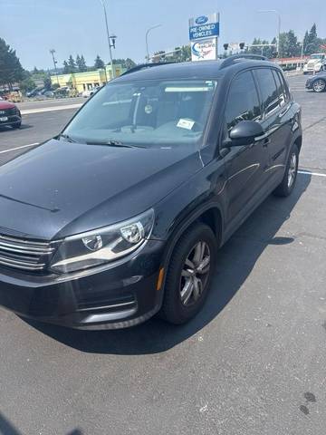 2016 Volkswagen Tiguan S FWD photo