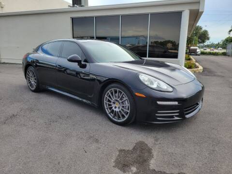 2016 Porsche Panamera 4 Edition AWD photo