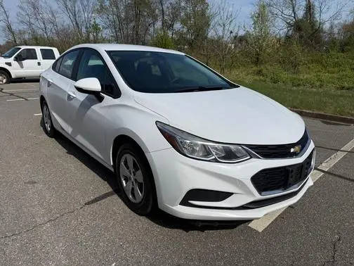2016 Chevrolet Cruze LS FWD photo