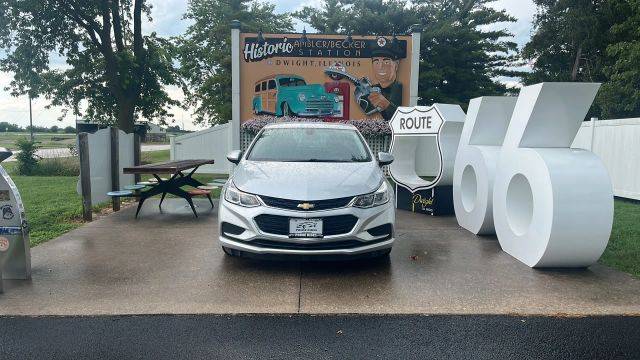 2016 Chevrolet Cruze LS FWD photo