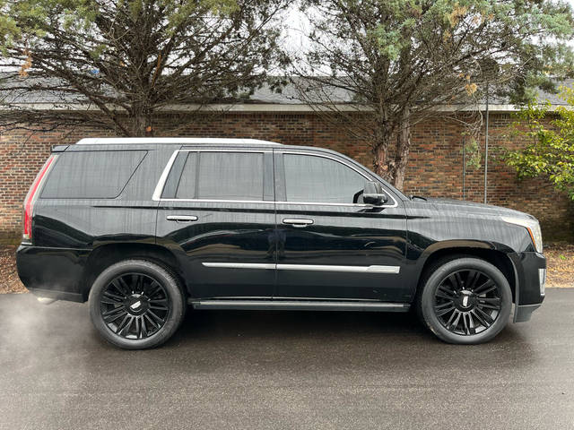 2016 Cadillac Escalade Platinum RWD photo