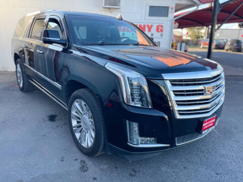 2016 Cadillac Escalade ESV Platinum 4WD photo