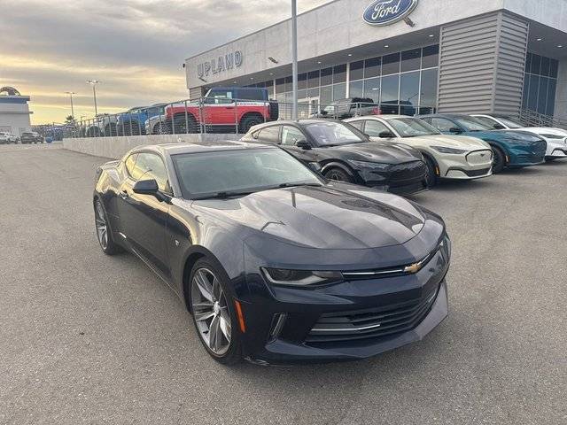 2016 Chevrolet Camaro 1LT RWD photo