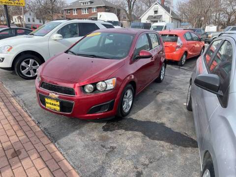 2016 Chevrolet Sonic LT FWD photo