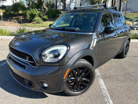 2016 MINI Countryman S FWD photo