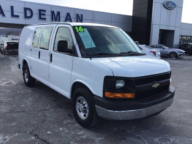 2016 Chevrolet Express Cargo RWD photo