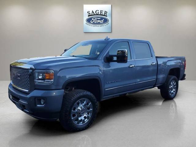 2016 GMC Sierra 2500HD Denali 4WD photo