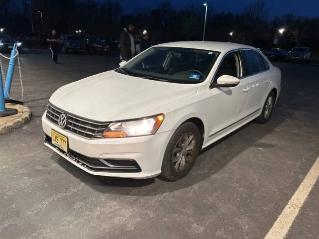 2016 Volkswagen Passat 1.8T S FWD photo