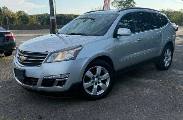 2016 Chevrolet Traverse LT AWD photo