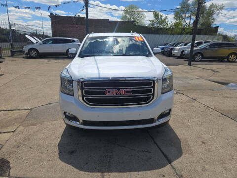 2016 GMC Yukon XL SLT 4WD photo