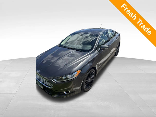 2016 Ford Fusion SE FWD photo