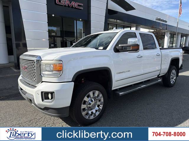 2016 GMC Sierra 2500HD Denali 4WD photo