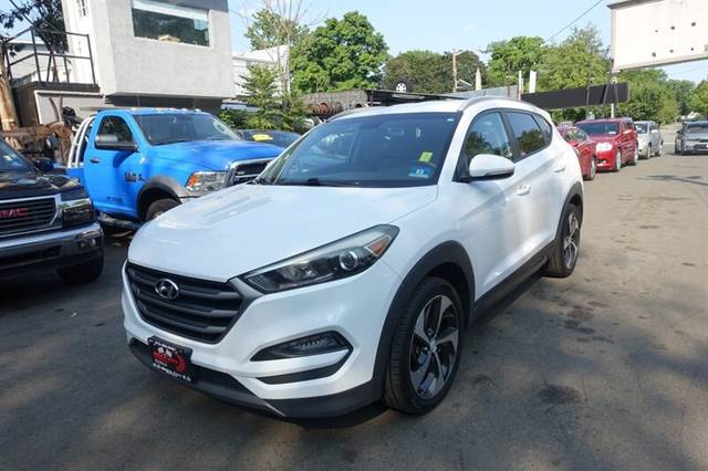 2016 Hyundai Tucson Sport AWD photo