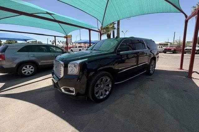 2016 GMC Yukon XL Denali 4WD photo