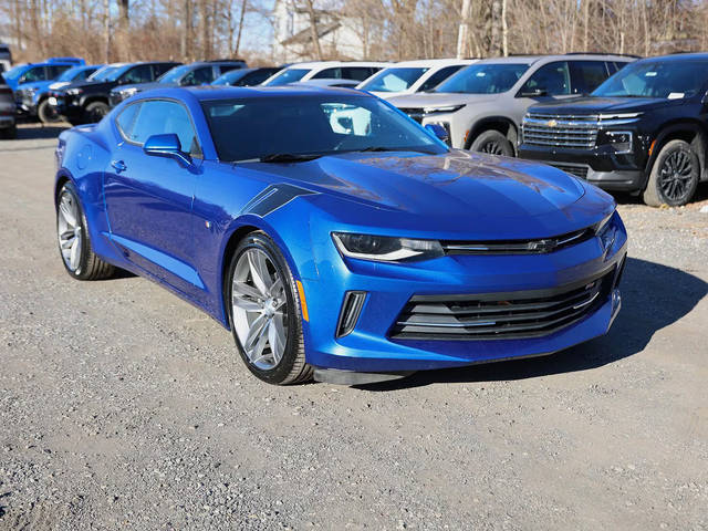 2016 Chevrolet Camaro 1LT RWD photo
