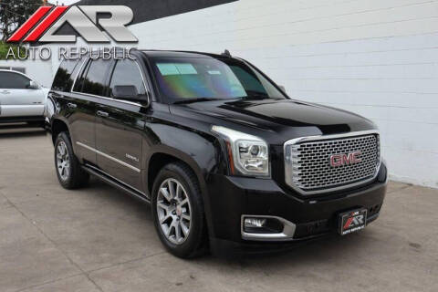 2016 GMC Yukon Denali 4WD photo