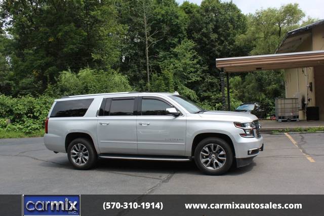 2016 Chevrolet Suburban LTZ 4WD photo