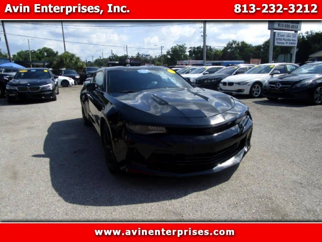 2016 Chevrolet Camaro 1LT RWD photo