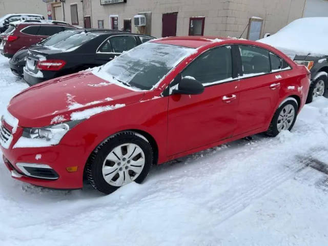2016 Chevrolet Cruze LS FWD photo