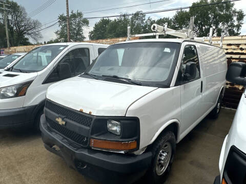 2016 Chevrolet Express Cargo  RWD photo