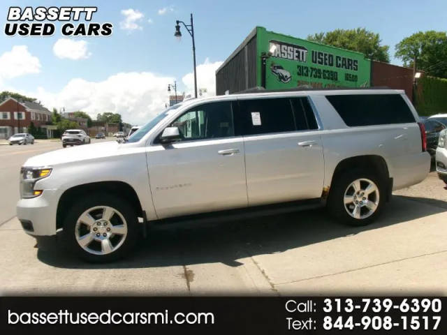 2016 Chevrolet Suburban LT 4WD photo