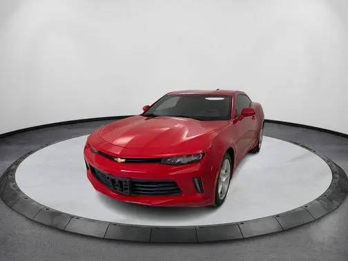 2016 Chevrolet Camaro 1LT RWD photo